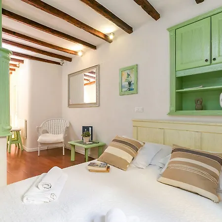 By Irundo Lejlighed *