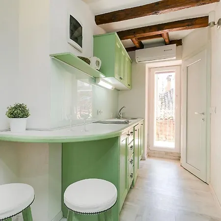 Appartement By Irundo